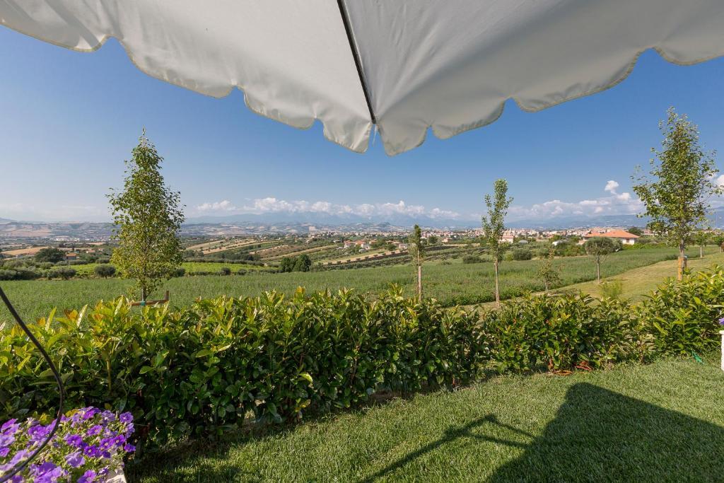 Casale Santa Maria Country House Mosciano SantʼAngelo Екстериор снимка