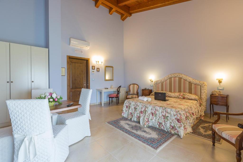 Casale Santa Maria Country House Mosciano SantʼAngelo Екстериор снимка